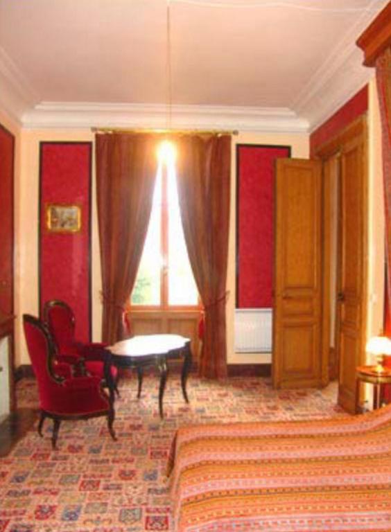 Chateau De La Court D'Aron Saint-Cyr-en-Talmondais Oda fotoğraf